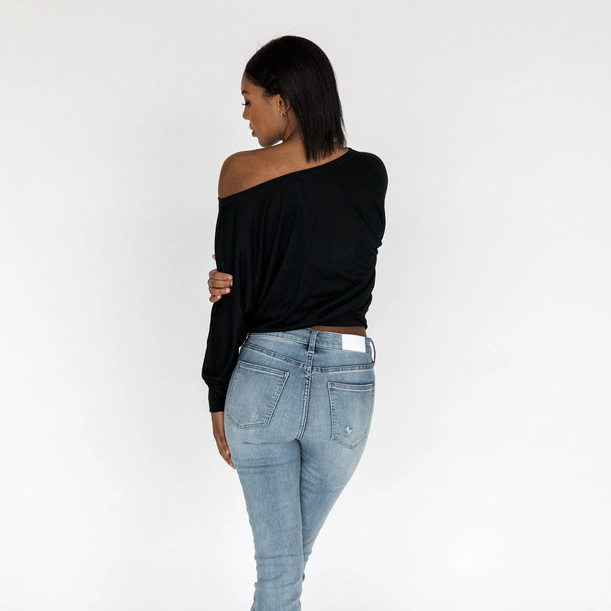 Off the Shoulder Top in Black