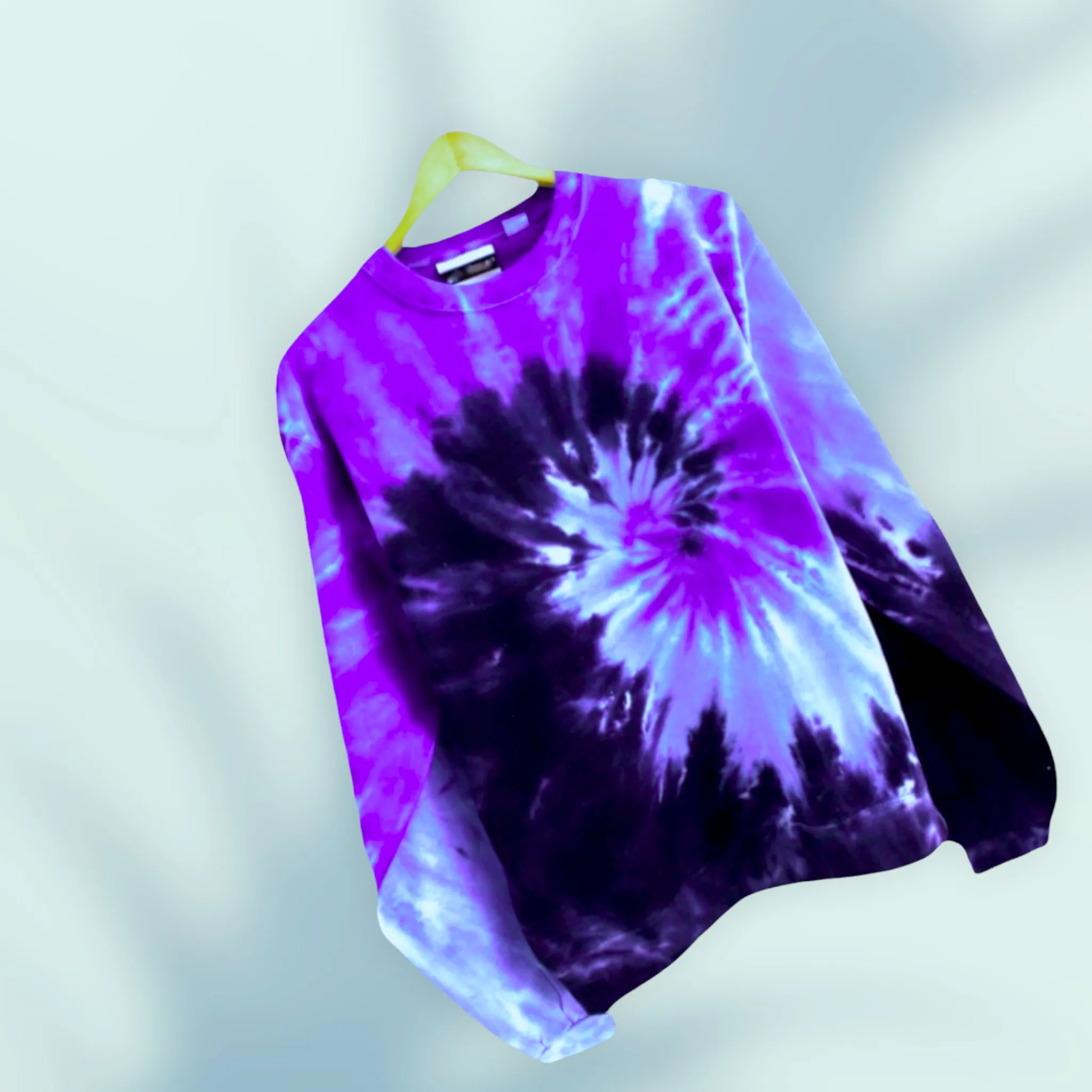 Spiral Blue x Black Sweatshirt